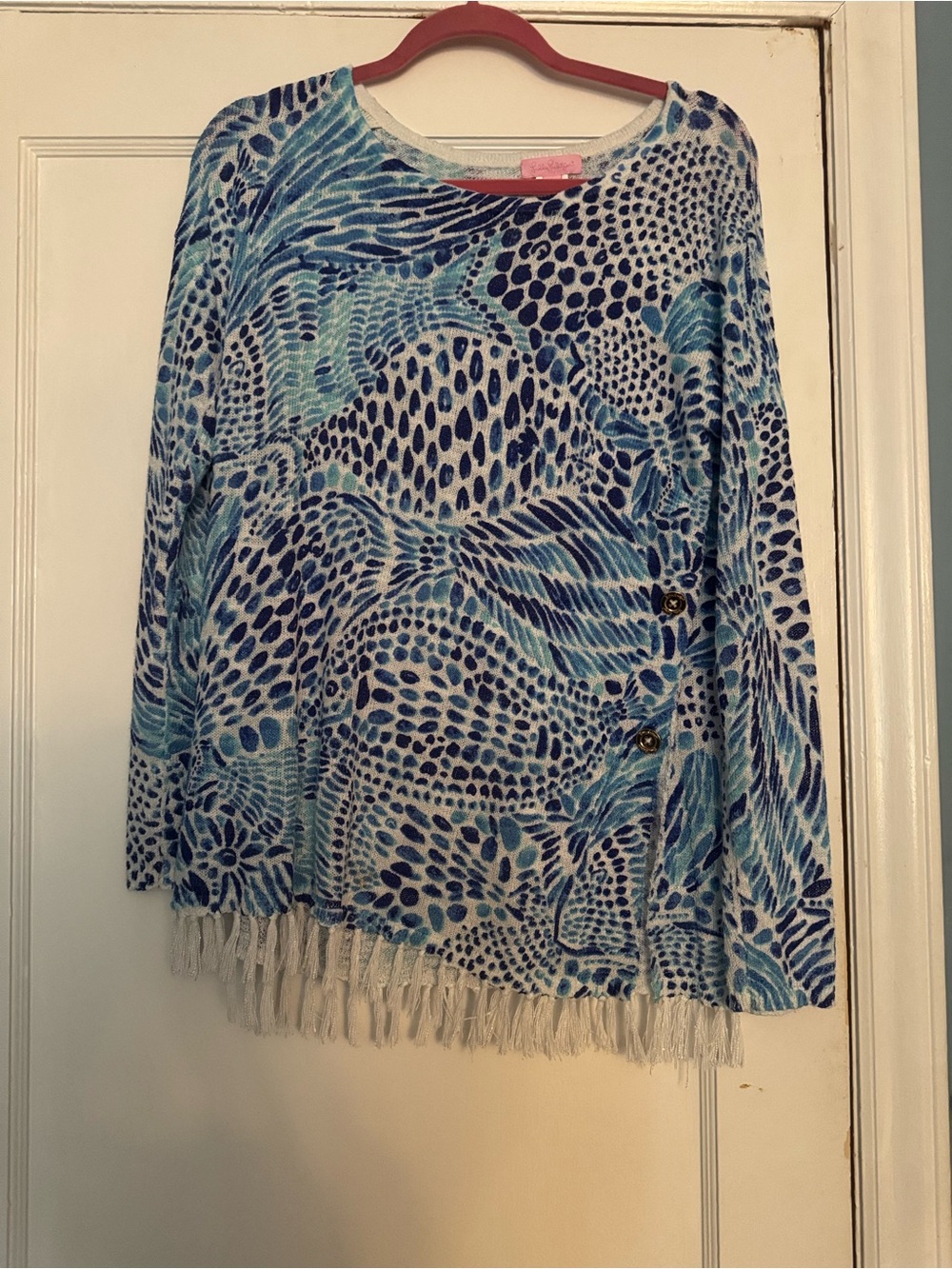 Flawed Lilly Pulitzer Blue & White Printed Fringe-Hem Sweater Size M